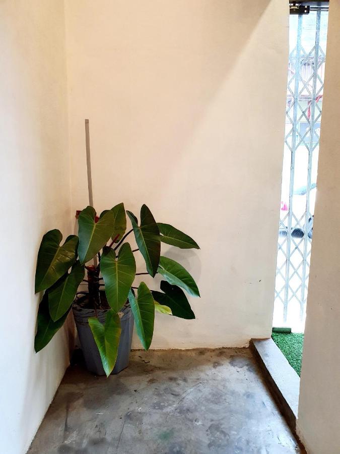 Amazing Rooms Semporna Exterior foto
